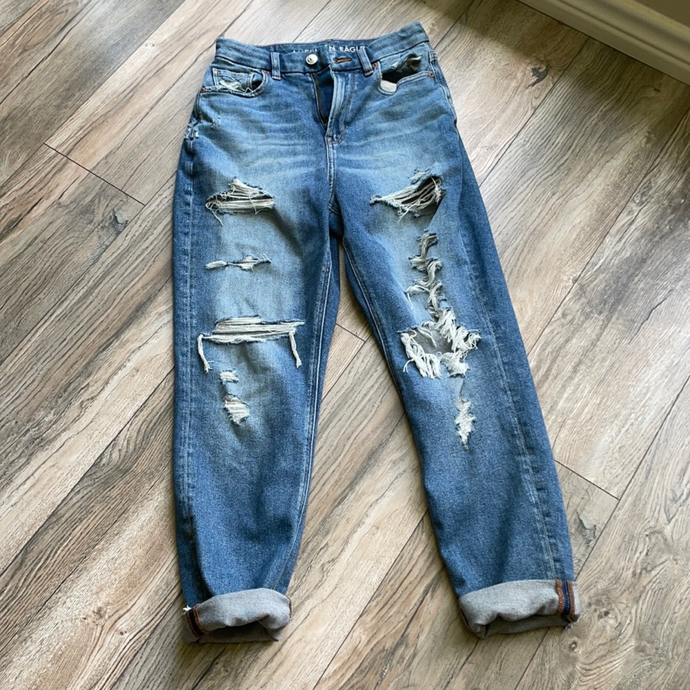 American Eagle Curvy Mom Jean